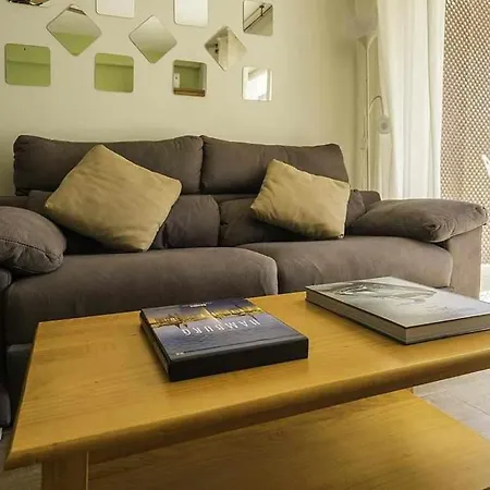 Avenida Bruselas 22 Apartment